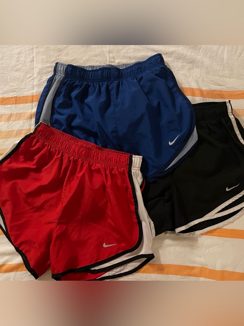 🏃‍♂️Set of 3 Nike Dri-fit Athletic Shorts in Red, Blue, and Black Size S
